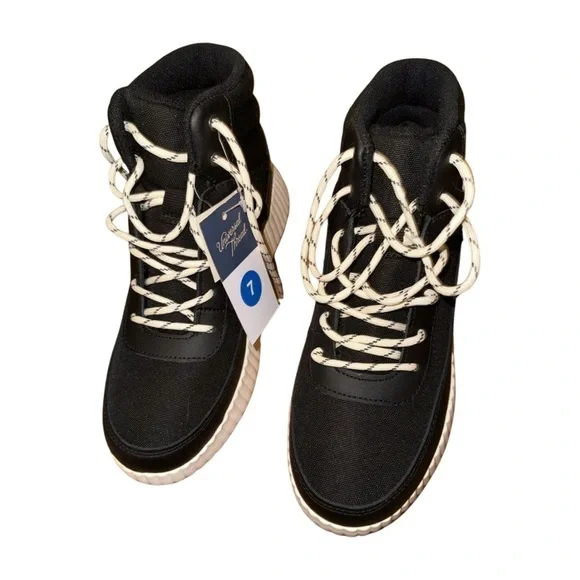 Universal Thread Black and White Lace Up Boots NWT - Picture 3 of 5